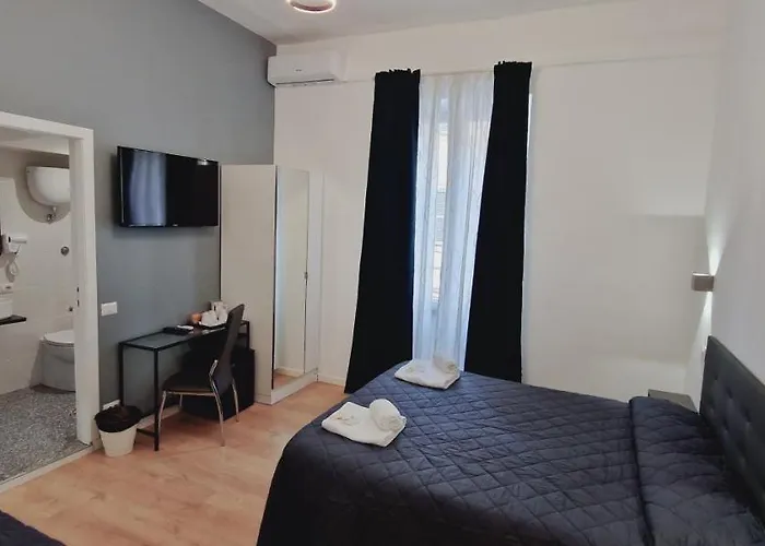 Oda ve Kahvaltı Piumith Roma