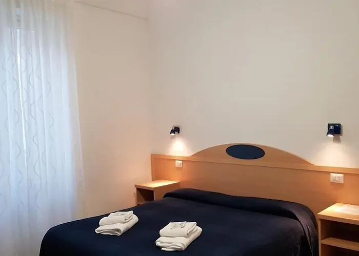 Oda ve Kahvaltı Piumith Roma